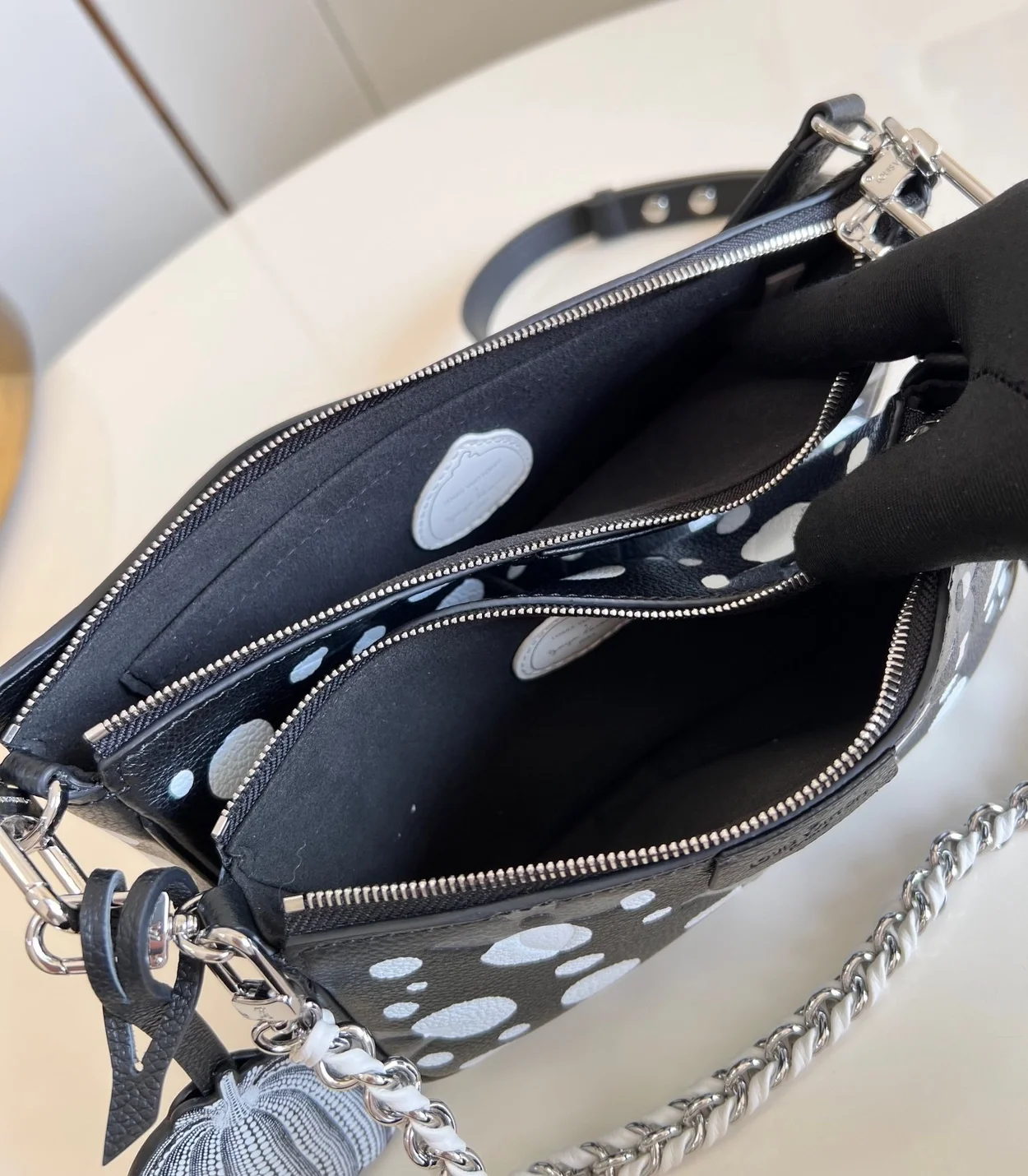 루이비통 x YK 멀티 포쉐트 악세서리 M46410