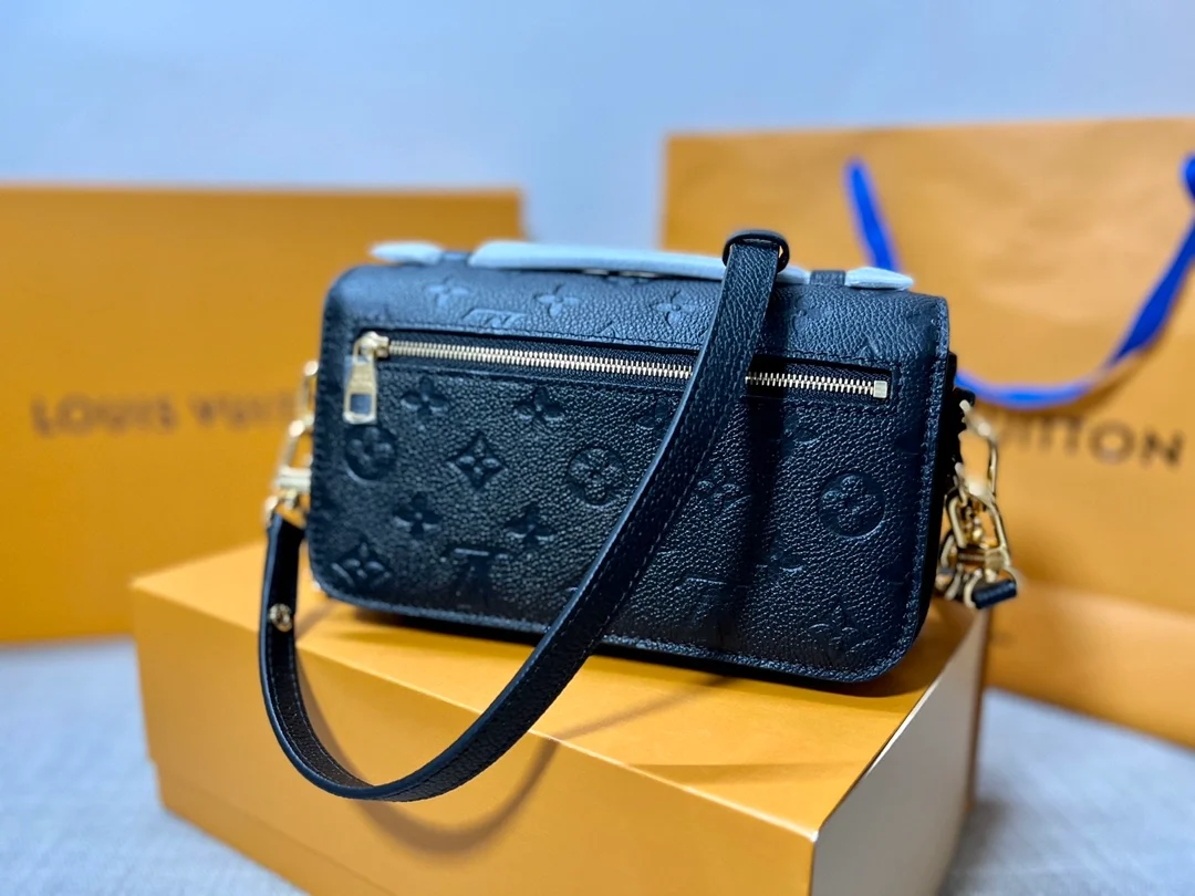 루이비통 포쉐트 메티스 이스트 웨스트 M46595