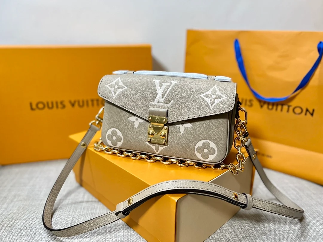 루이비통 포쉐트 메티스 이스트 웨스트 M23081