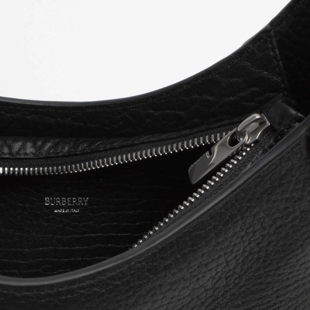 버버리 스몰 체스 숄더백