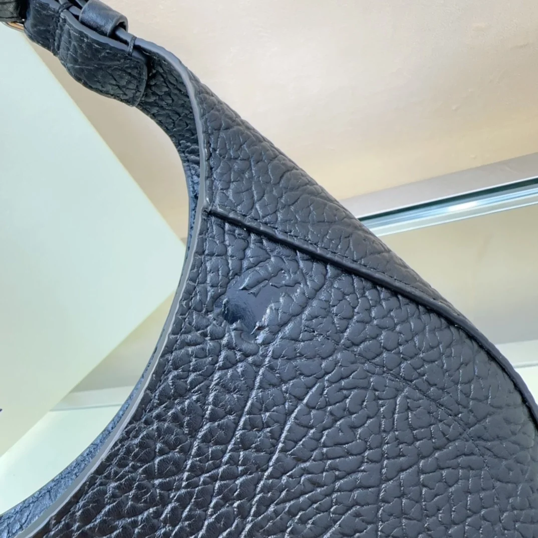 버버리 스몰 체스 숄더백