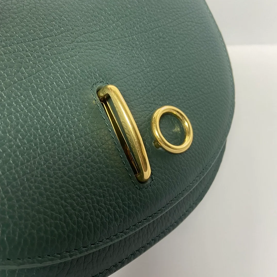 버버리 미니 로킹 홀스백 그린