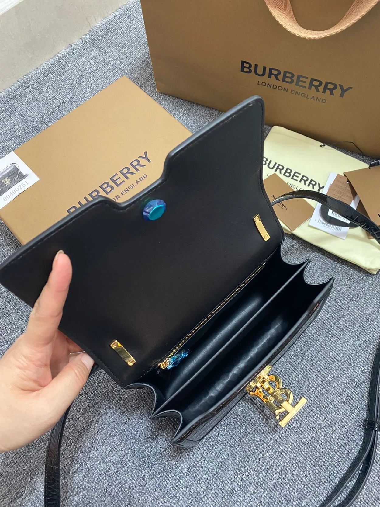 버버리 블랙 미니 TB백