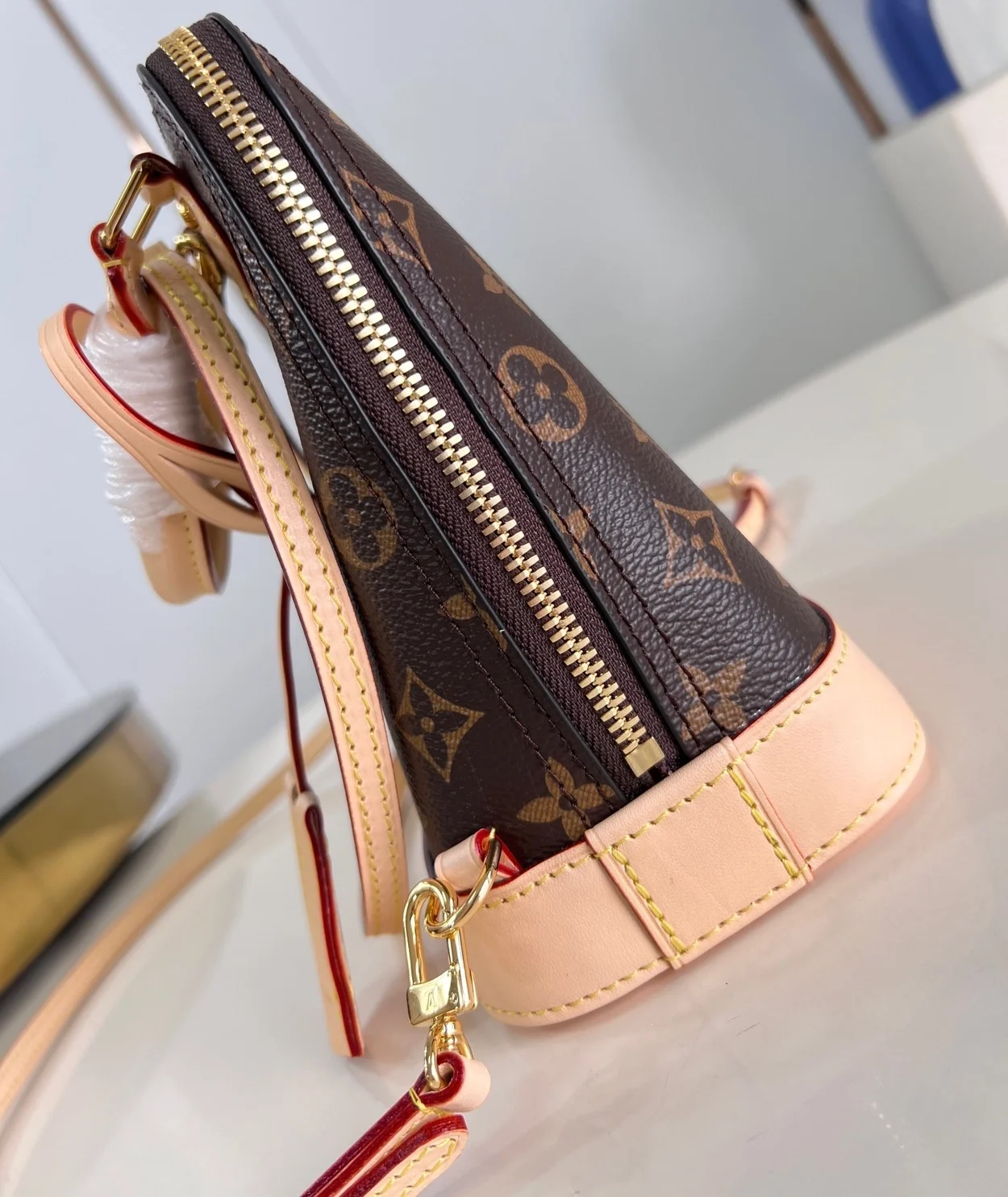 루이비통 알마 백팩 M47132