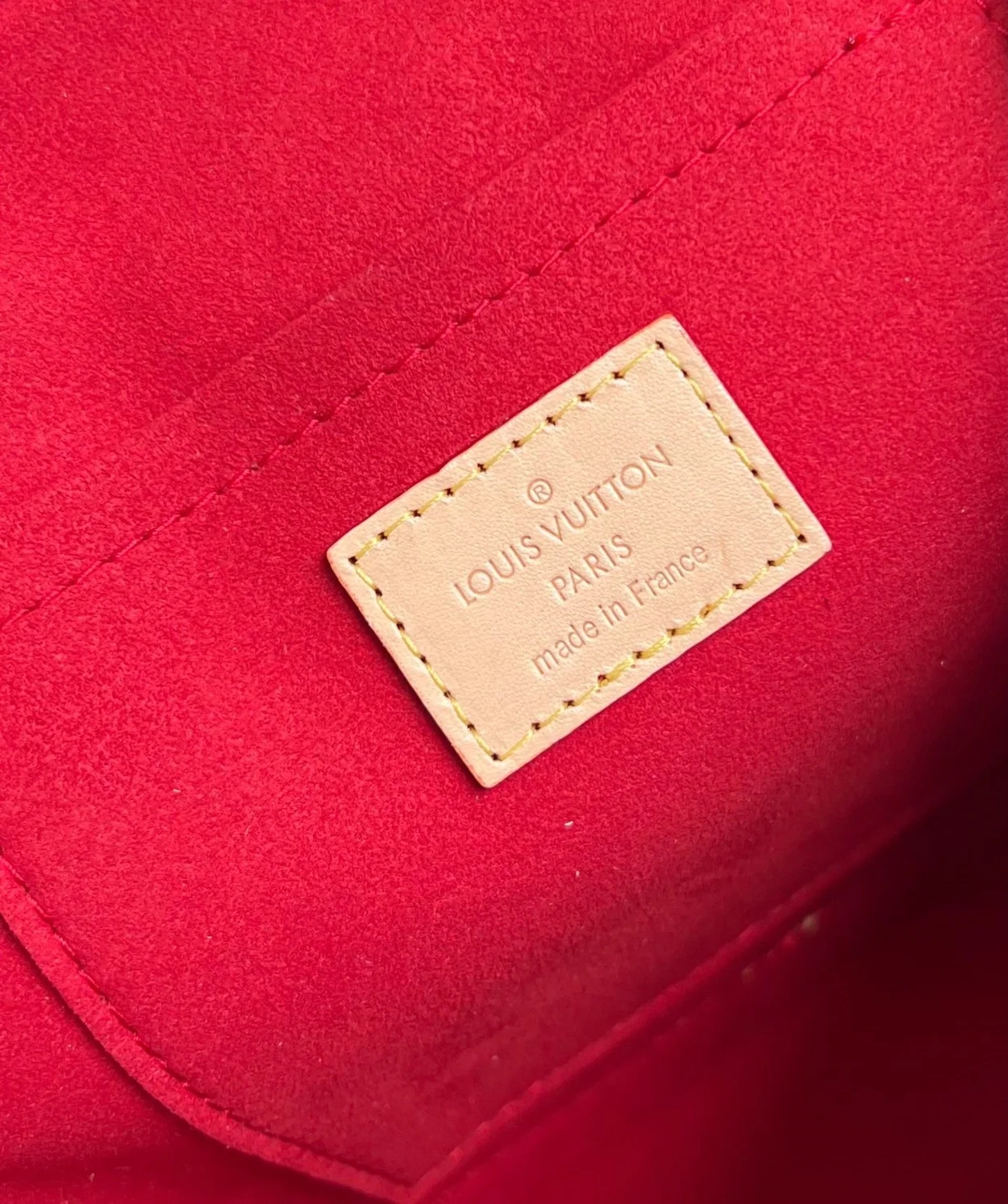 루이비통 알마 백팩 M47132