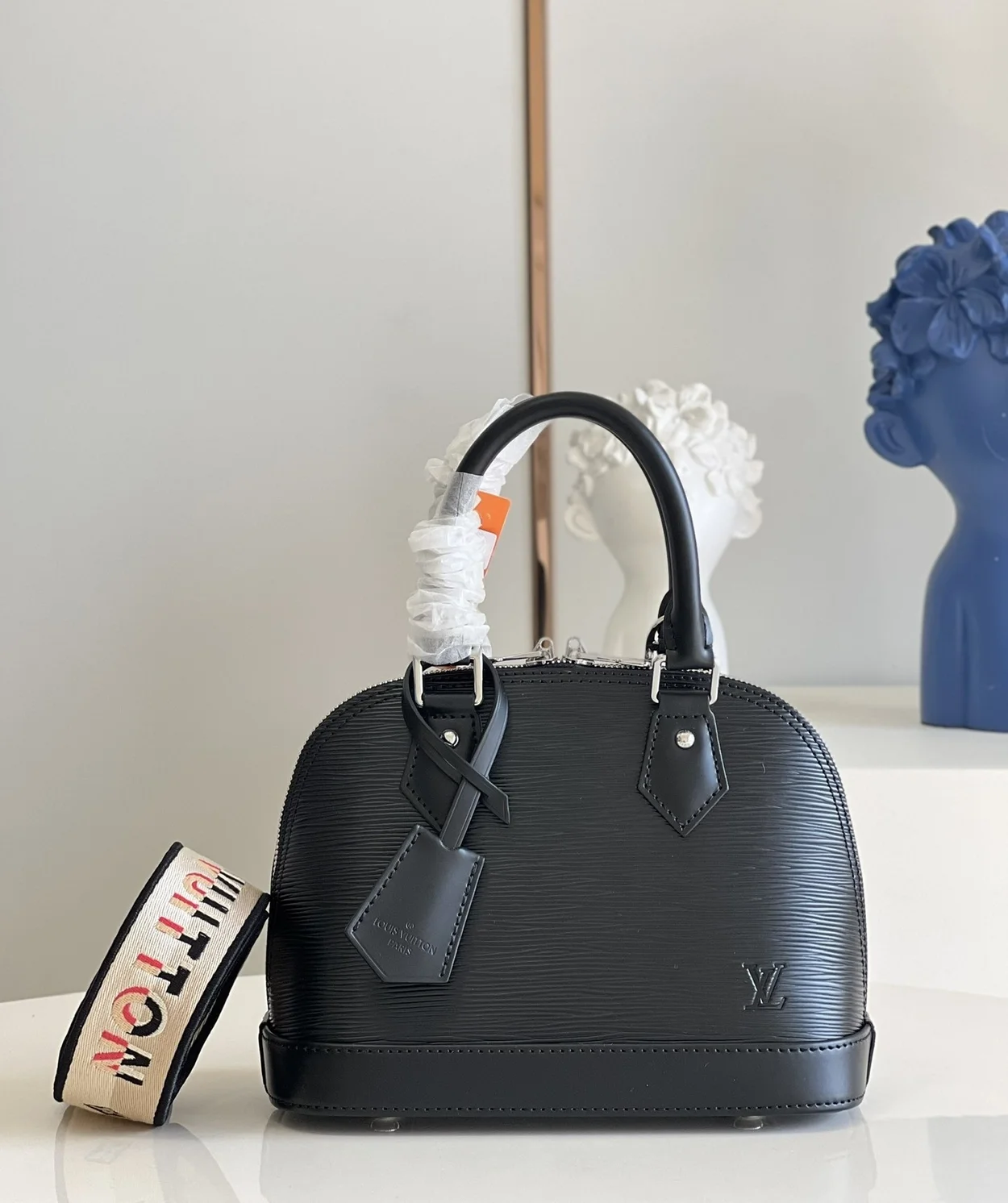 루이비통 알마 BB 에피블랙 M59217