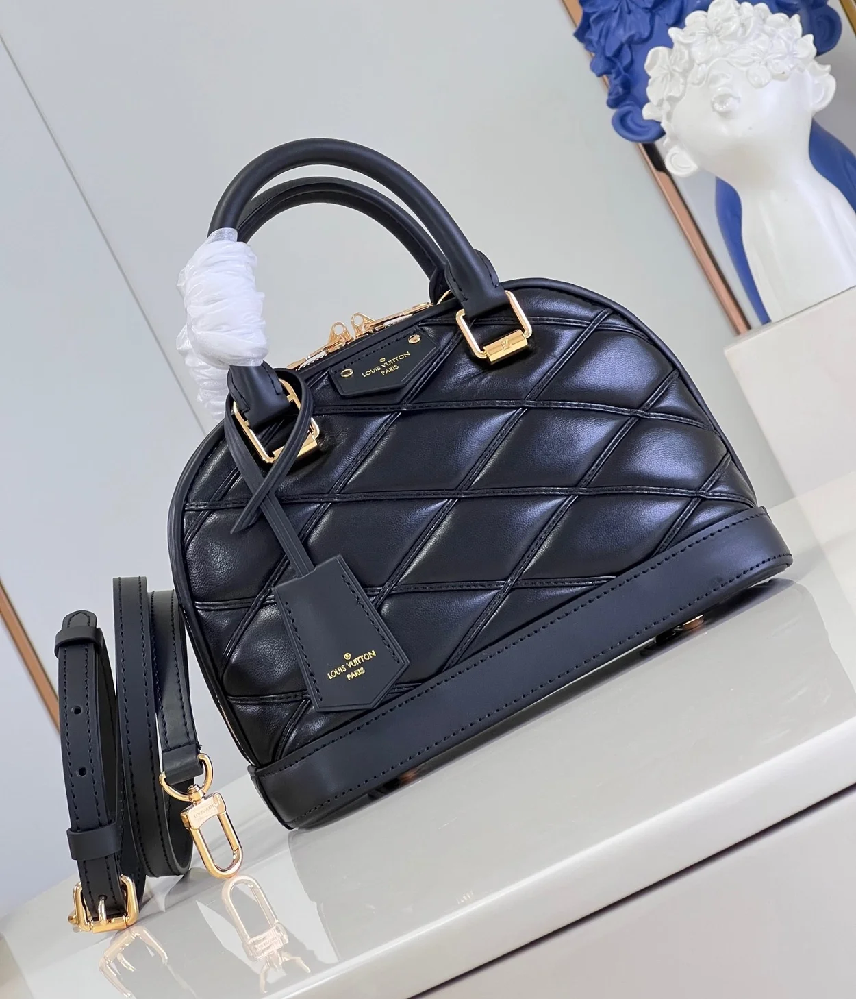 루이비통 알마 BB 말타쥬 블루 M23666