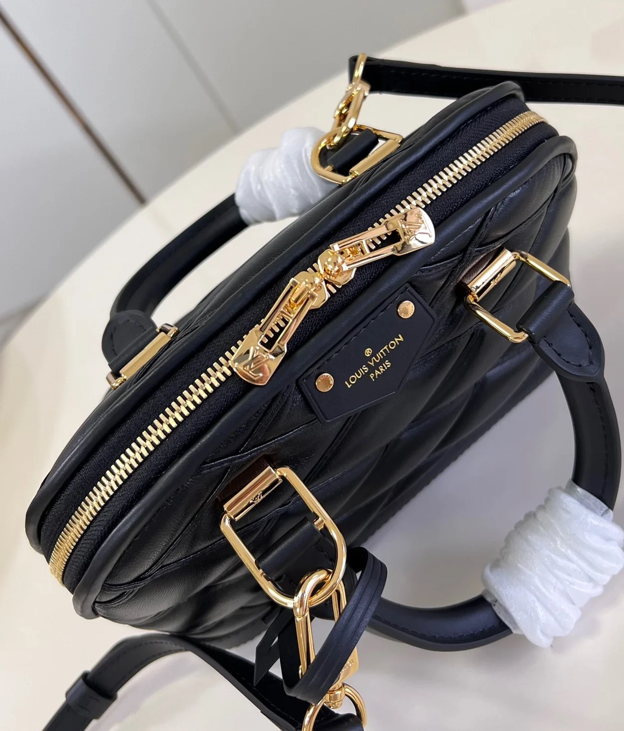 루이비통 알마 BB 말타쥬 블루 M23666