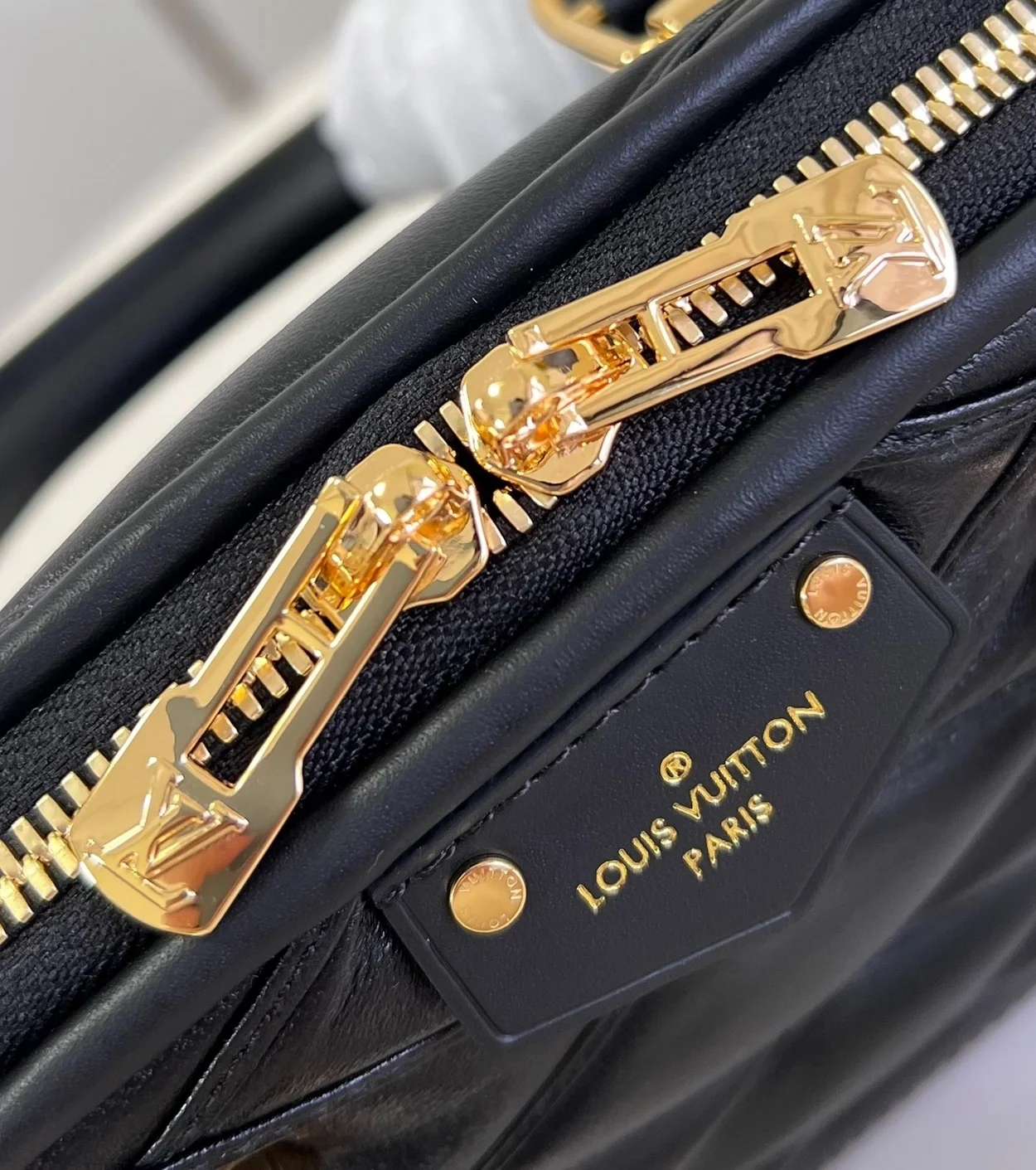 루이비통 알마 BB 말타쥬 블루 M23666