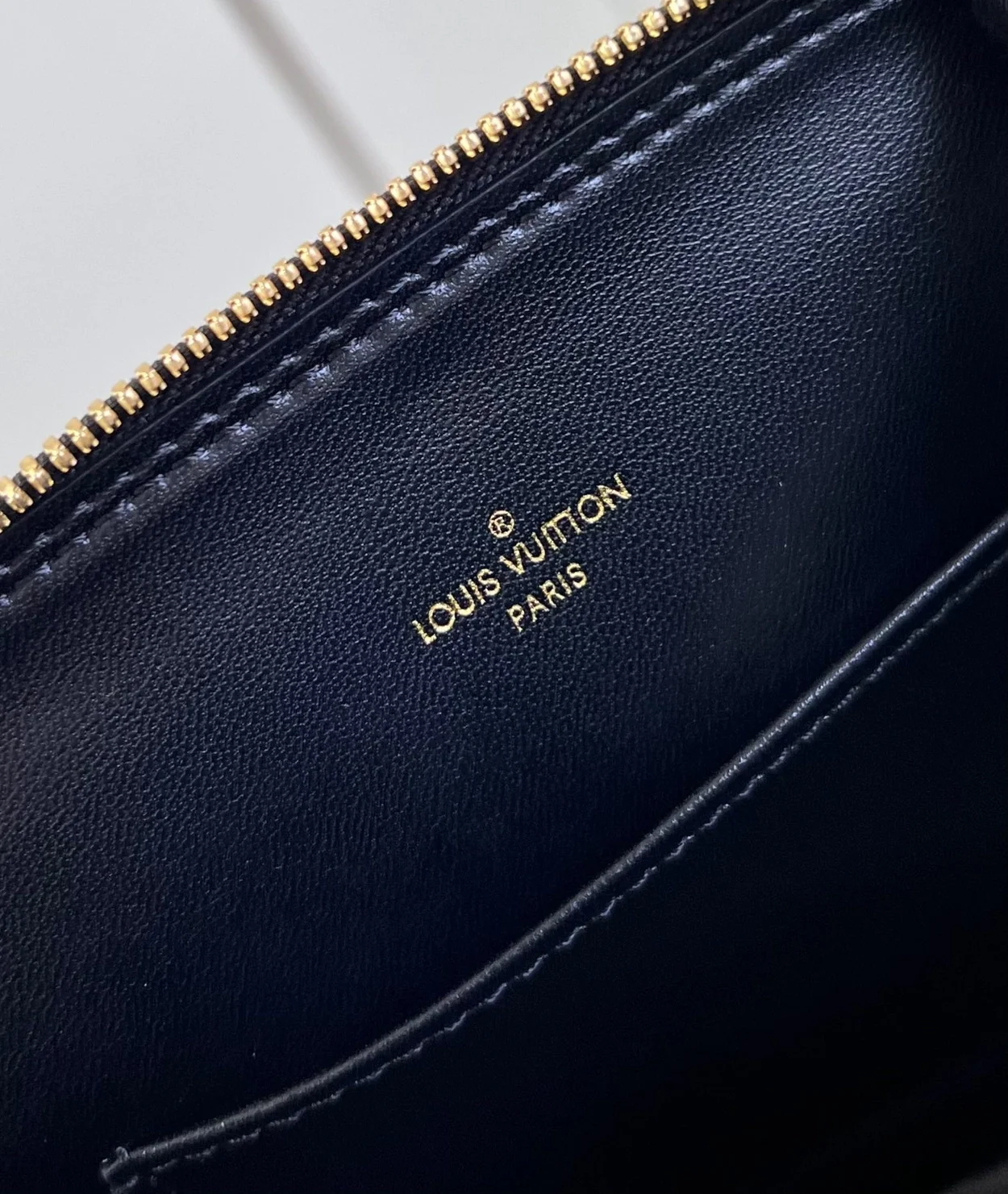 루이비통 알마 BB 말타쥬 블루 M23666