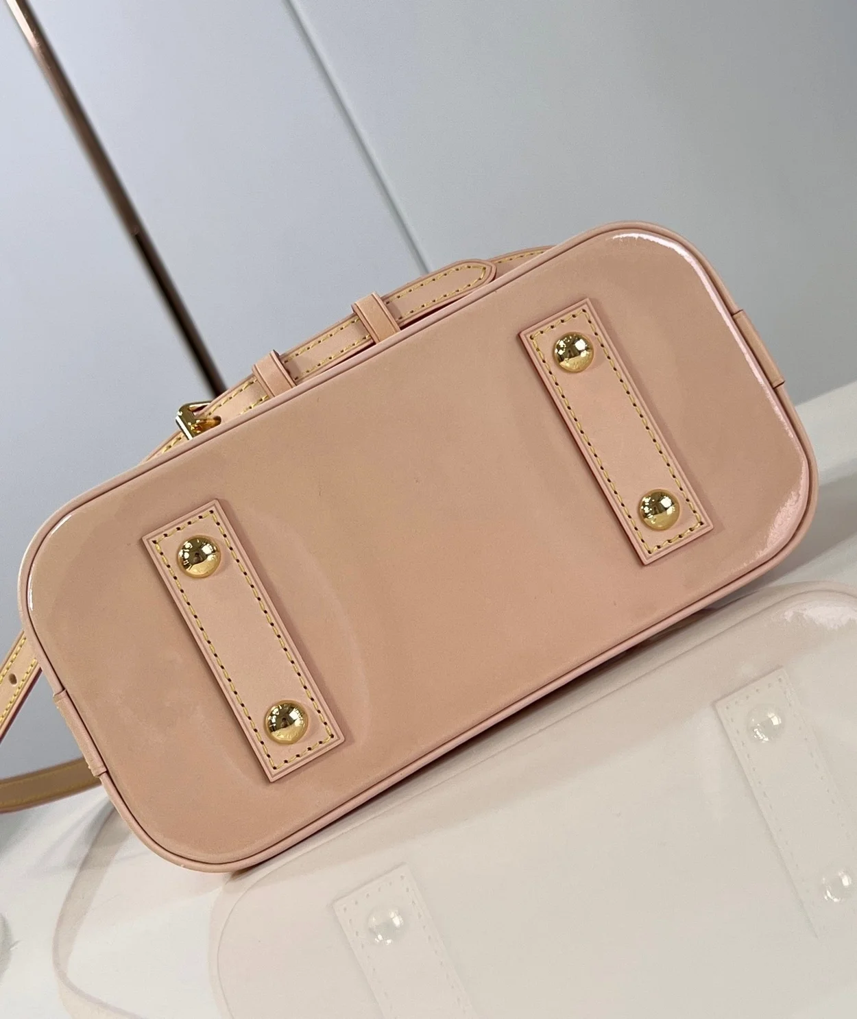 루이비통 알마 BB N40516