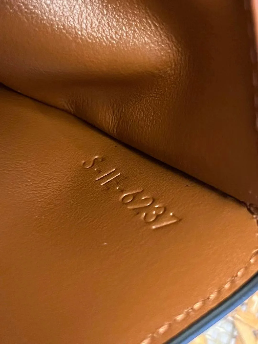 셀린느 트리오페 반지갑