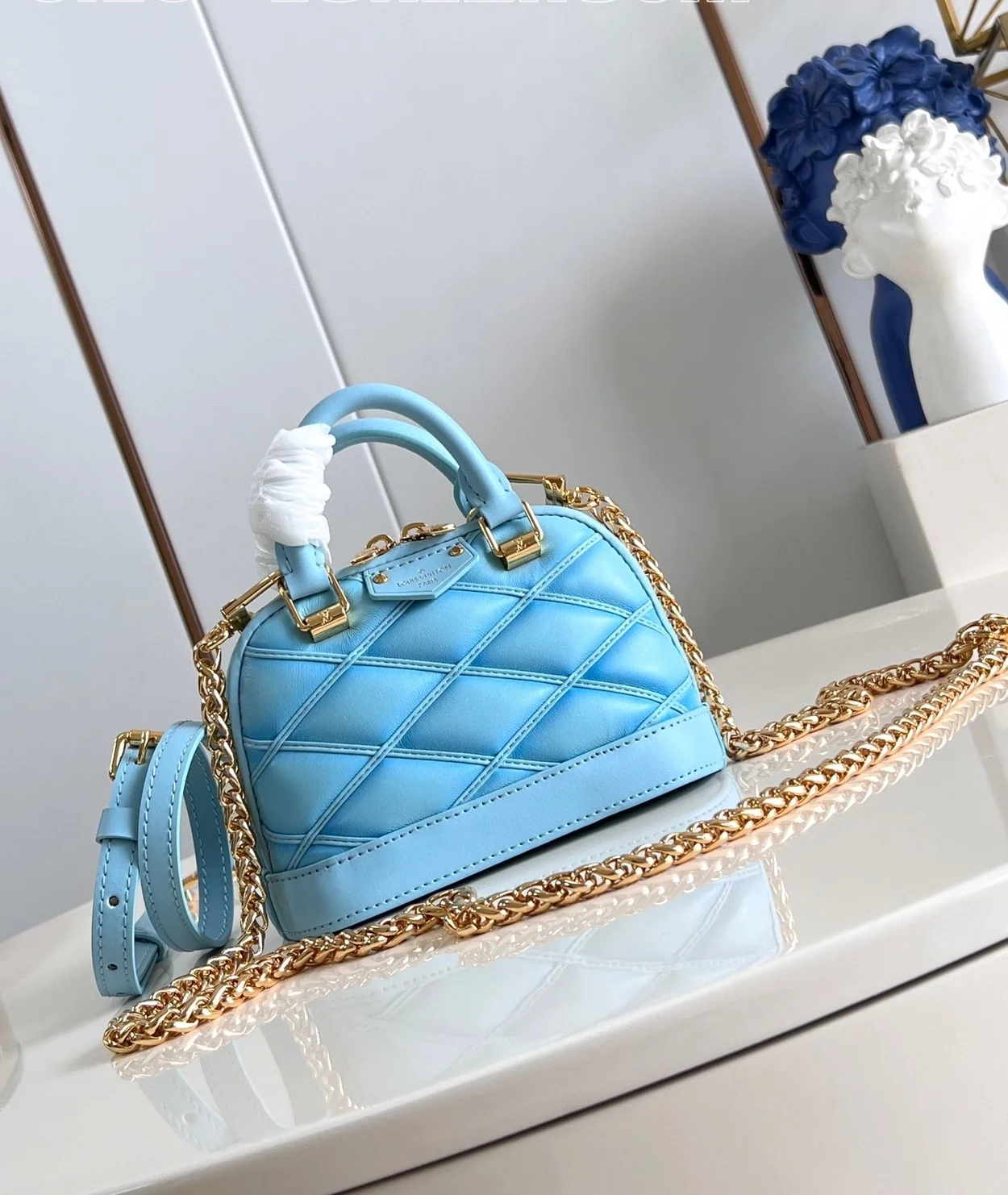 루이비통 나노 알마 M83049