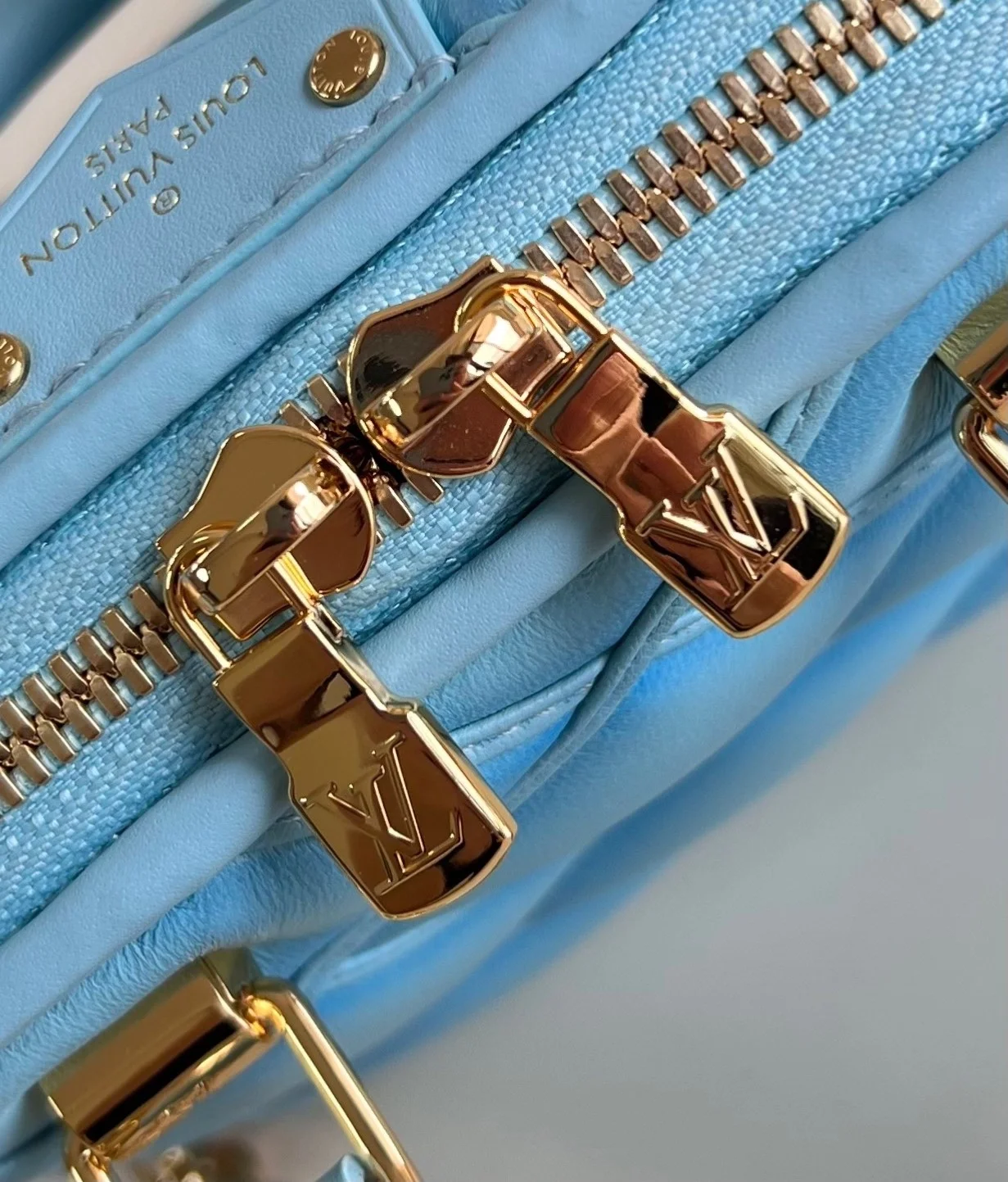 루이비통 나노 알마 M83049