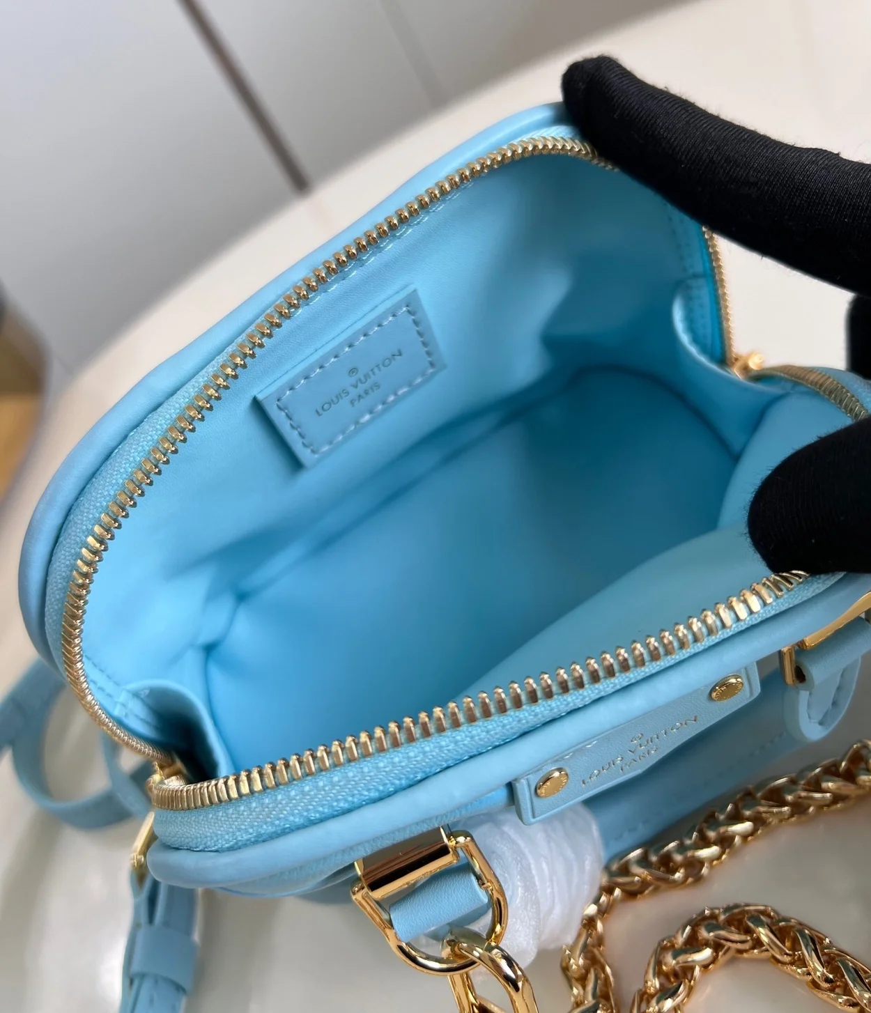 루이비통 나노 알마 M83049