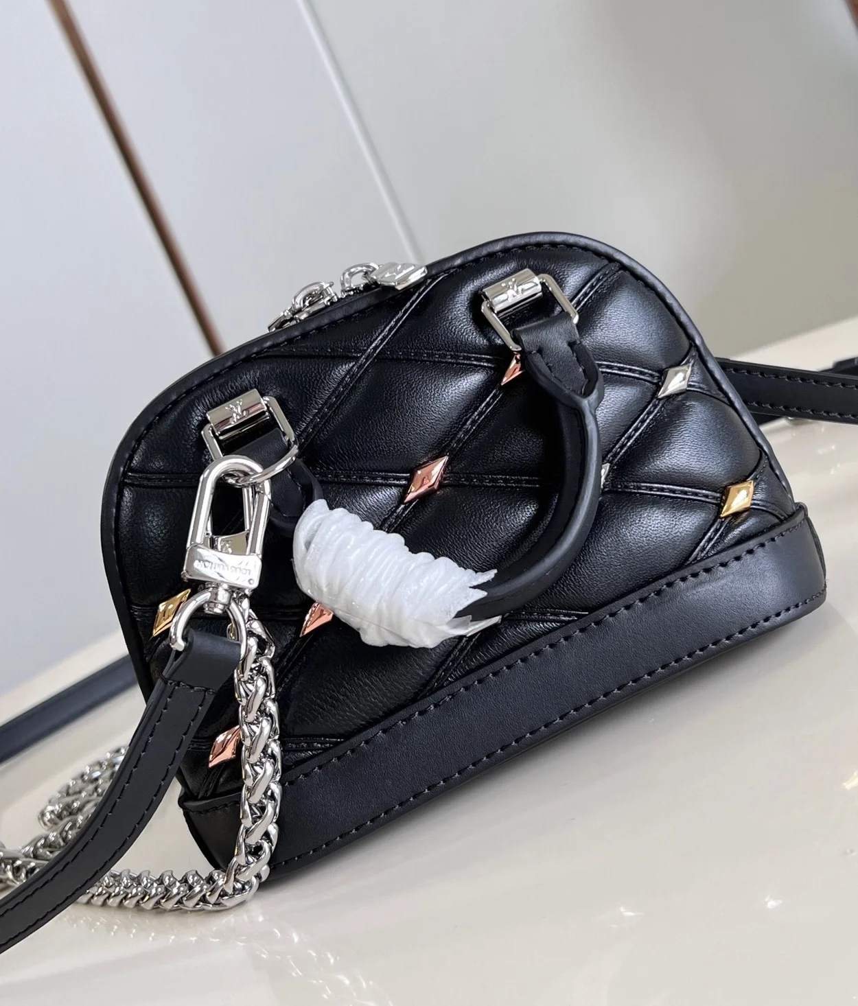 루이비통 나노 알마 M83019