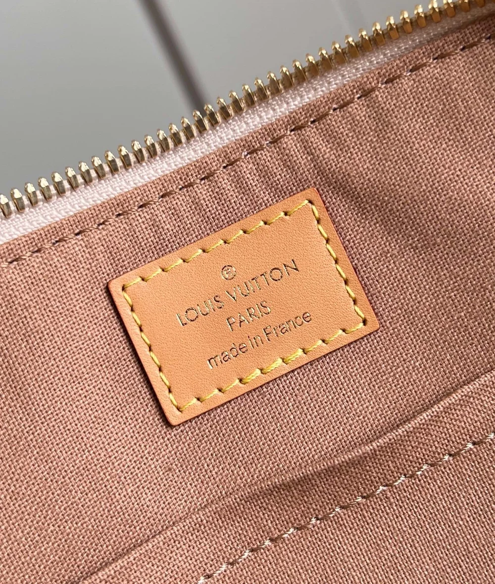 루이비통 알마 BB M46922