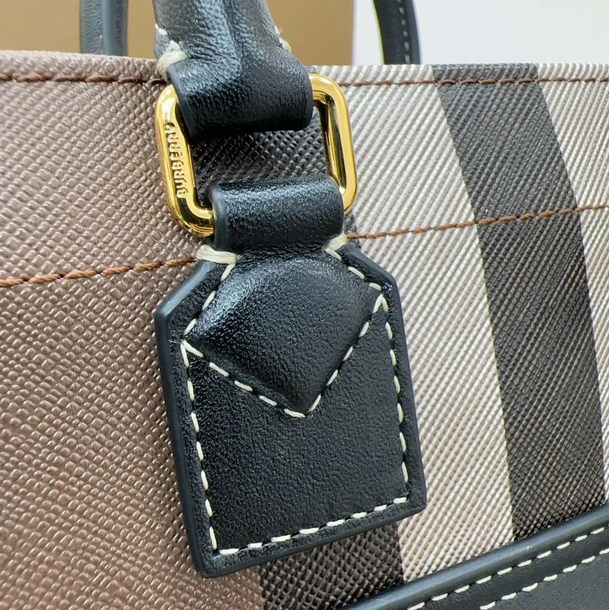 버버리 프레야 체크 미니 토트백