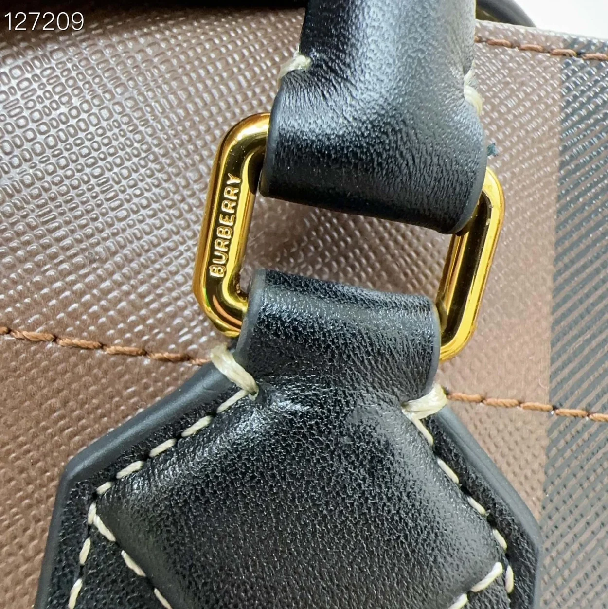 버버리 다크 버치 브라운 미디엄 토트백