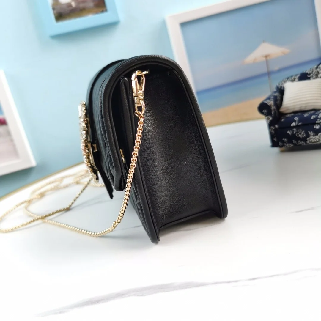 미우미우 마테라쎄 가죽백 블랙