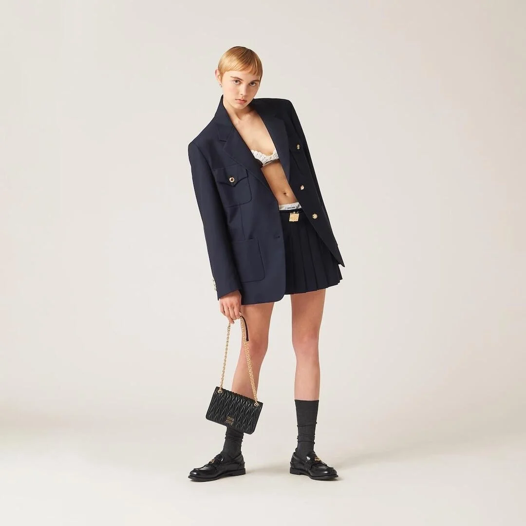 미우미우 마테라쎄 나파 가죽 미니백 블랙