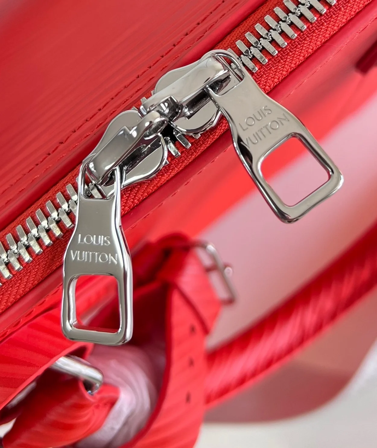 루이비통 알마 트래블 백 GM M23717