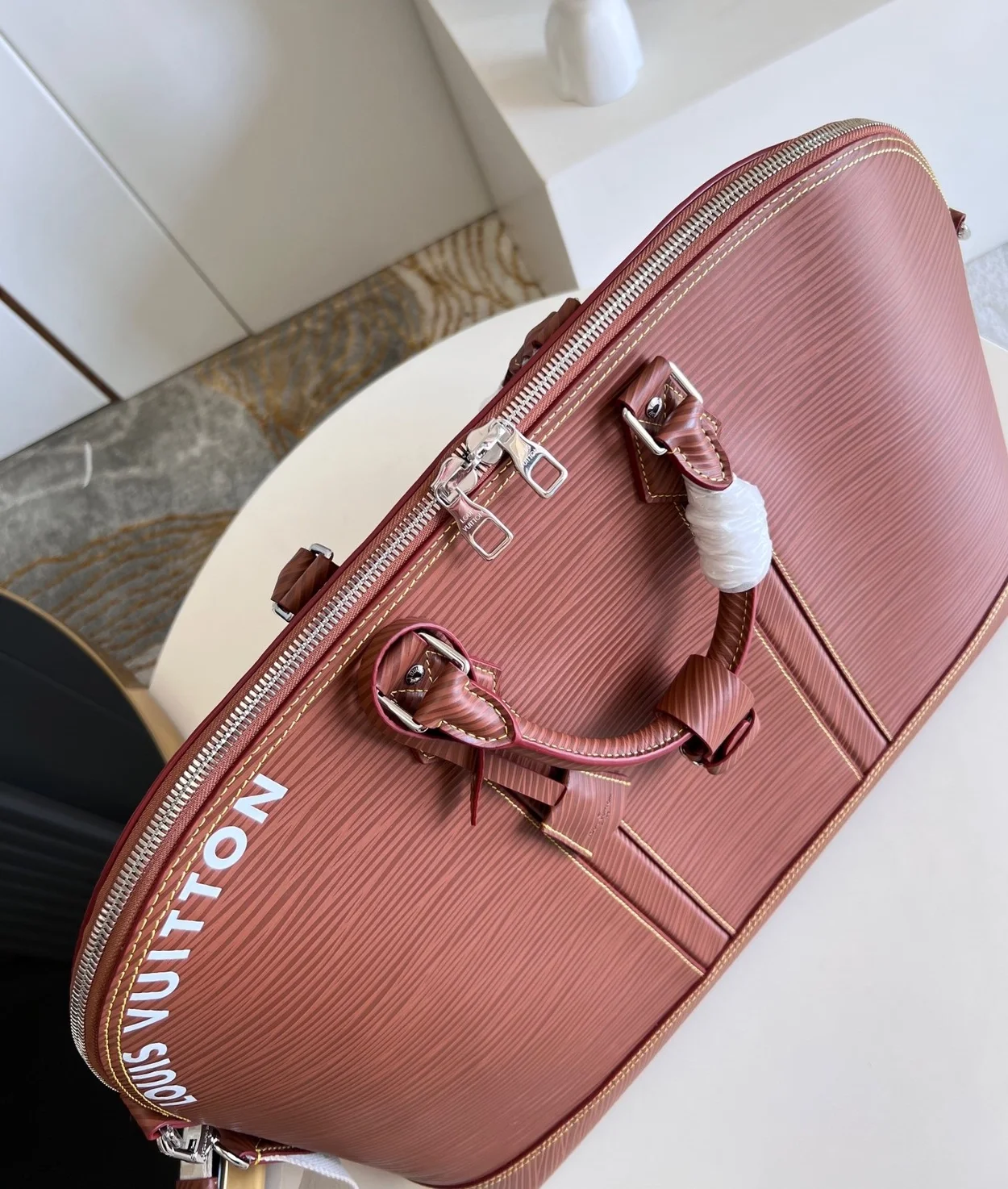 루이비통 알마 트래블 백 GM M23102