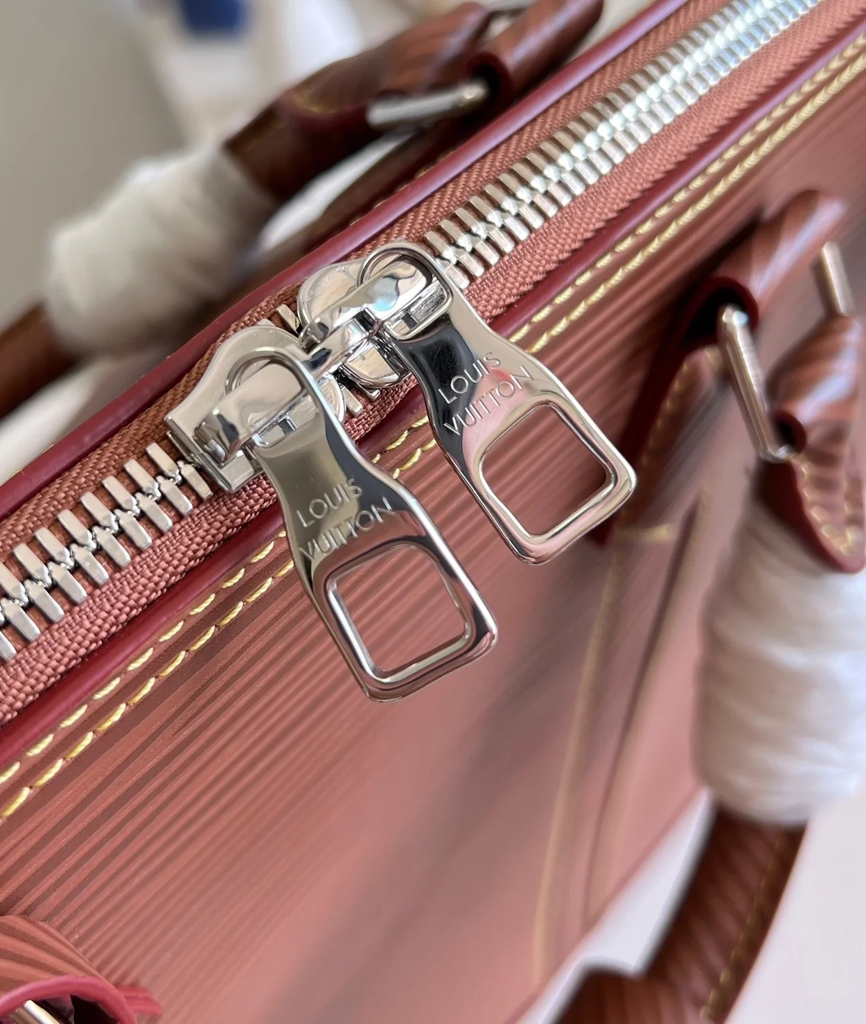 루이비통 알마 트래블 백 GM M23102