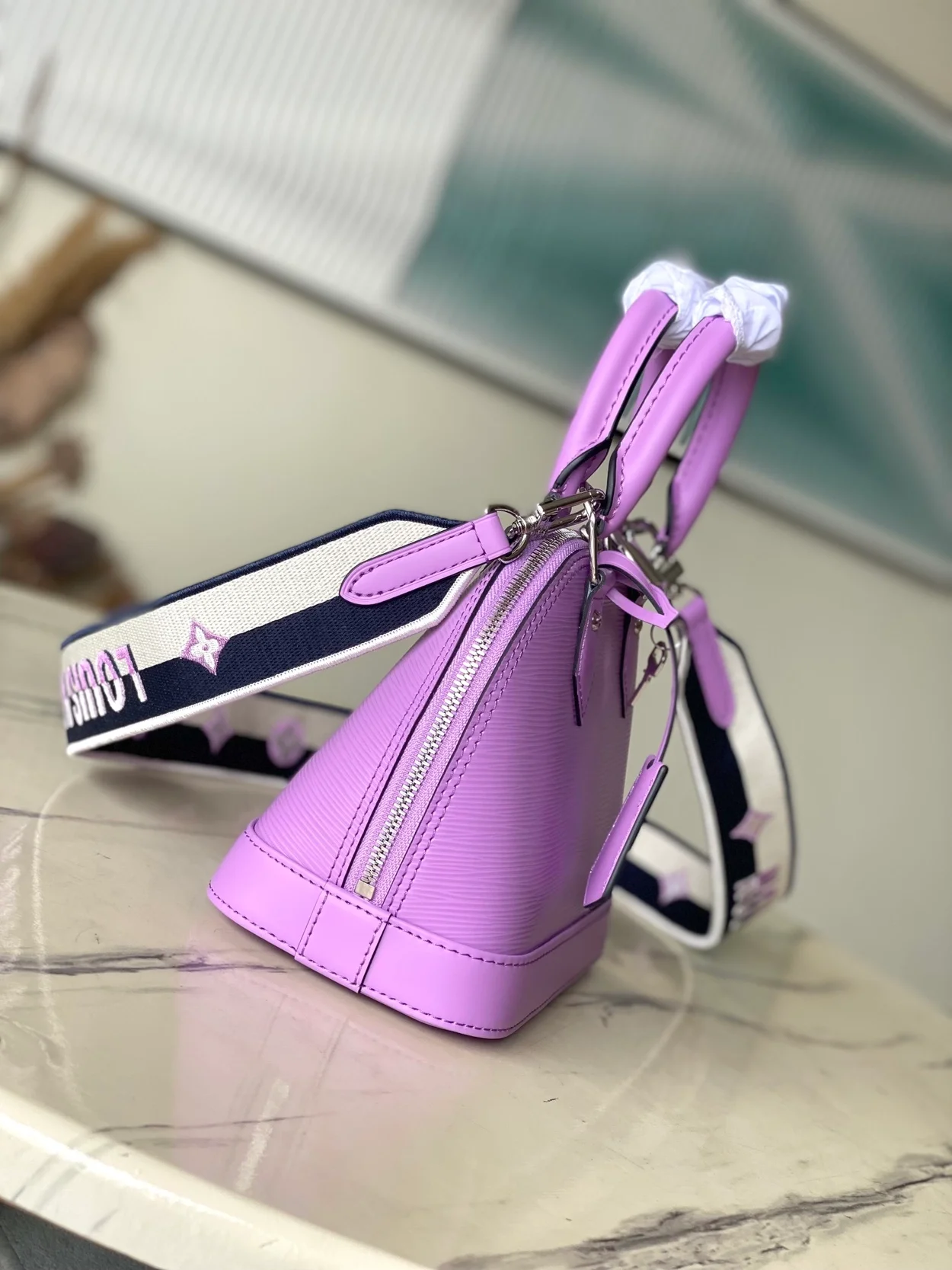 루이비통 알마 BB 에피 핸드백 M22642