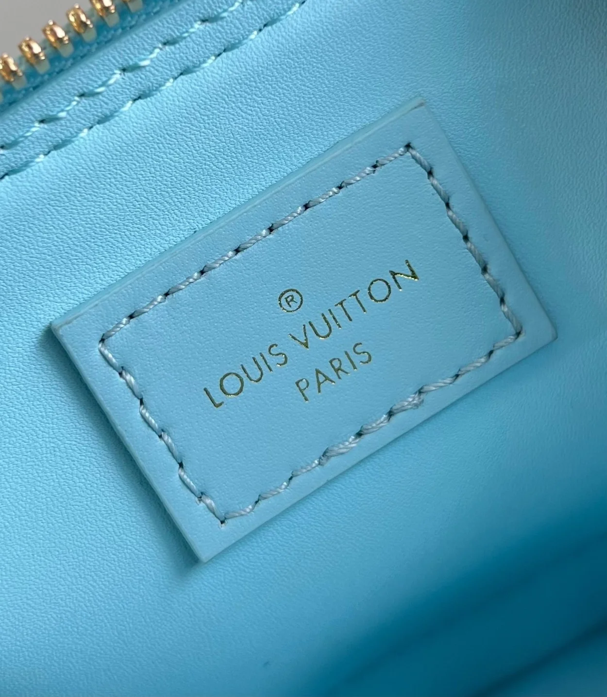 루이비통 나노 알마 M83049