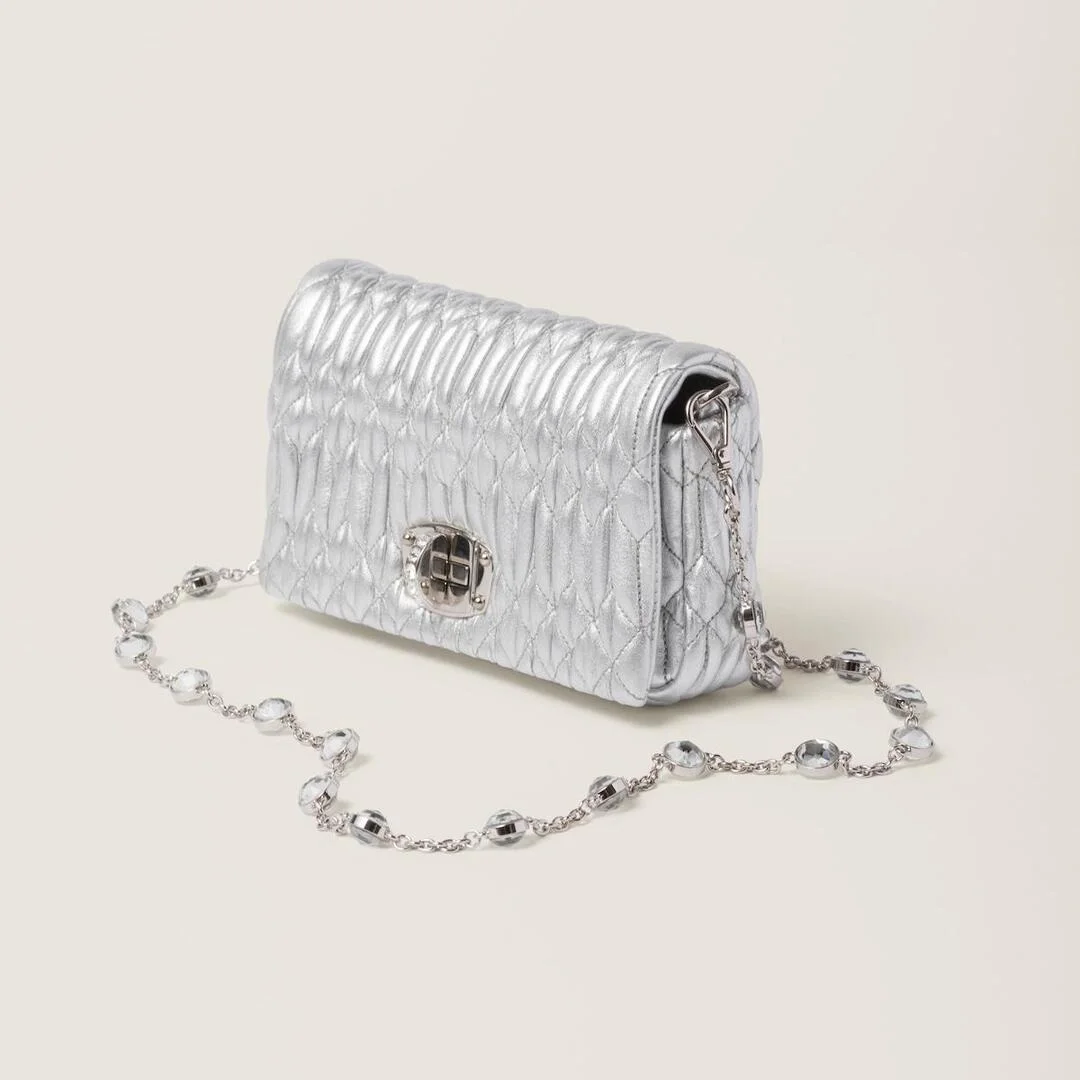 미우미우 마테라쎄 나파 가죽 크리스탈 미니백 실버