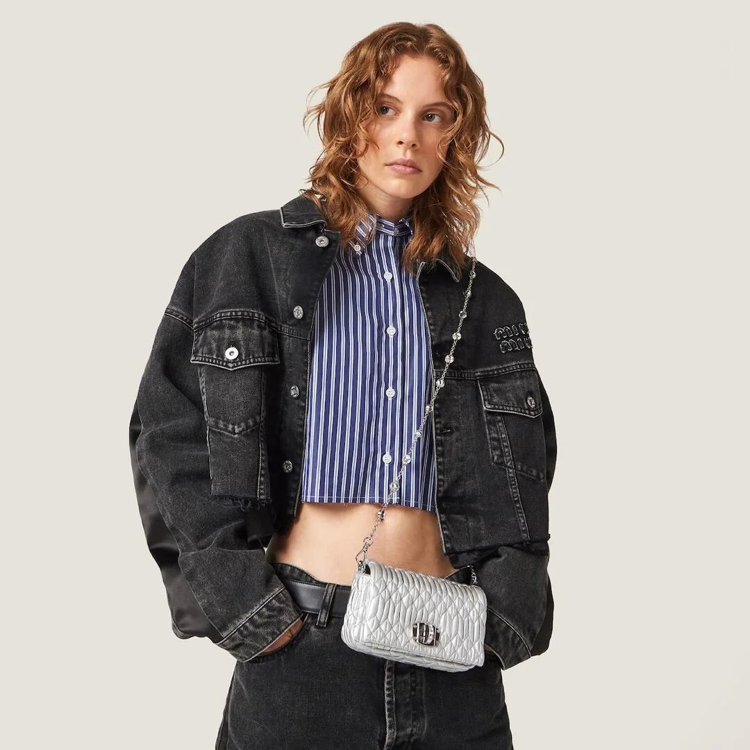 미우미우 마테라쎄 나파 가죽 크리스탈 미니백 실버