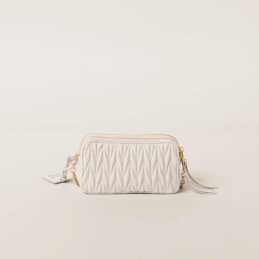 미우미우 마테라쎄 나파 가죽 미니백 화이트