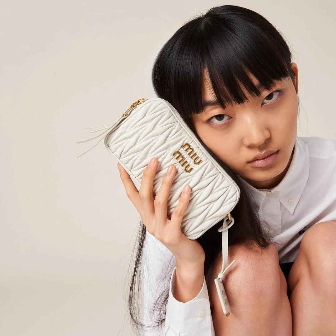 미우미우 마테라쎄 나파 가죽 미니백 화이트