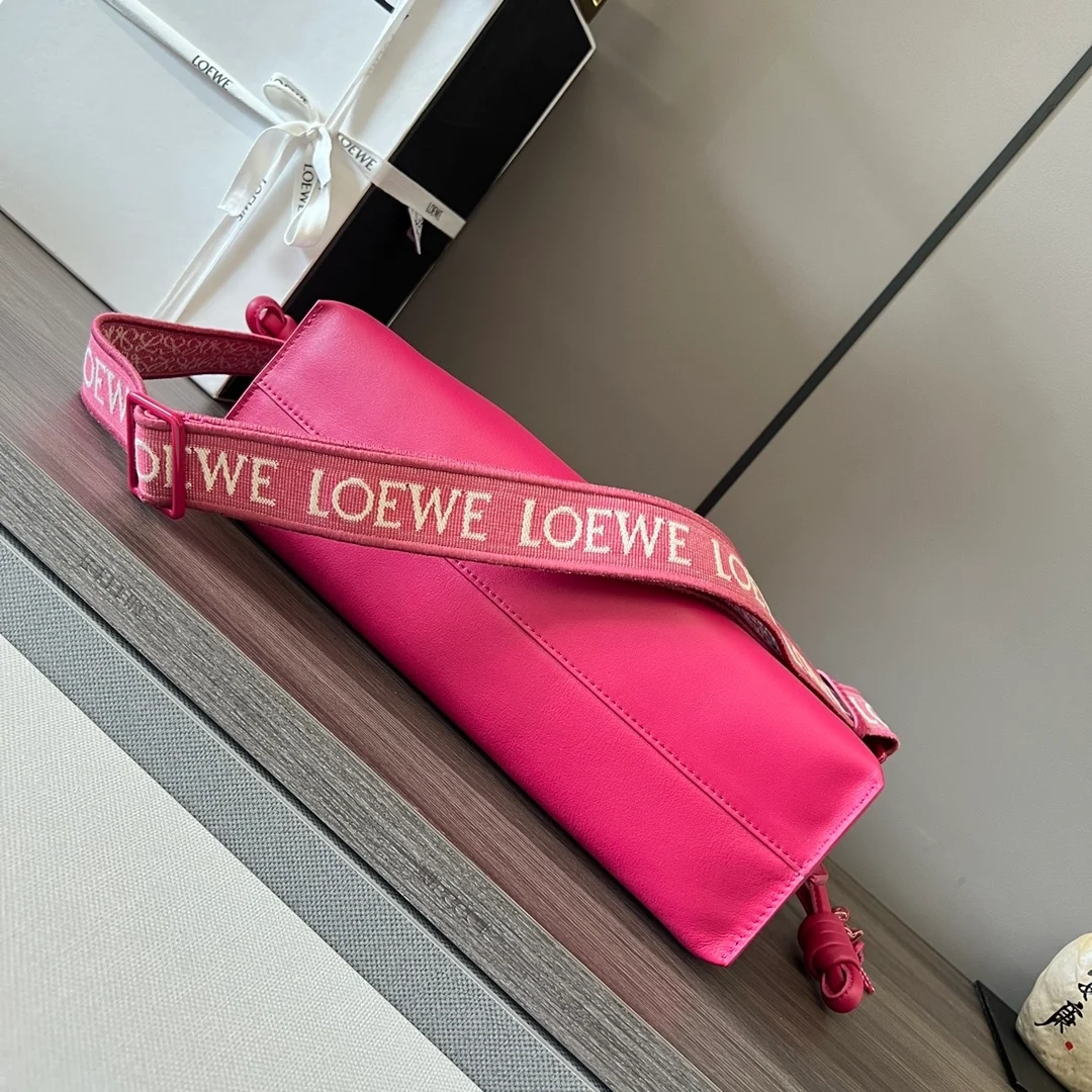 로에베 플라멩코 클러치 백 핑크