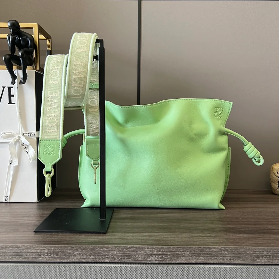 로에베 플라멩코 클러치 백 그린