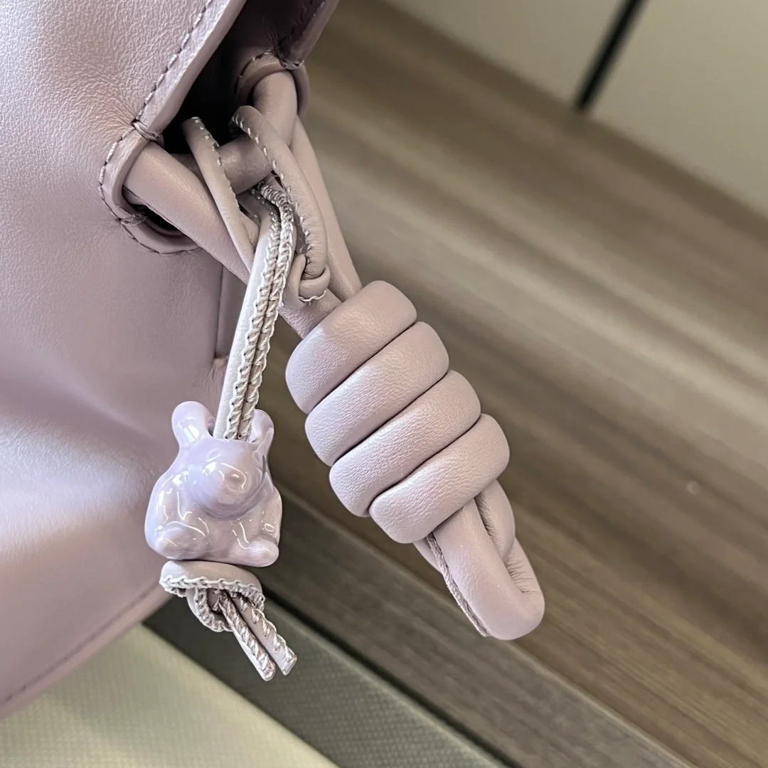 로에베 애너그램 플라멩코 클러치 백 퍼플