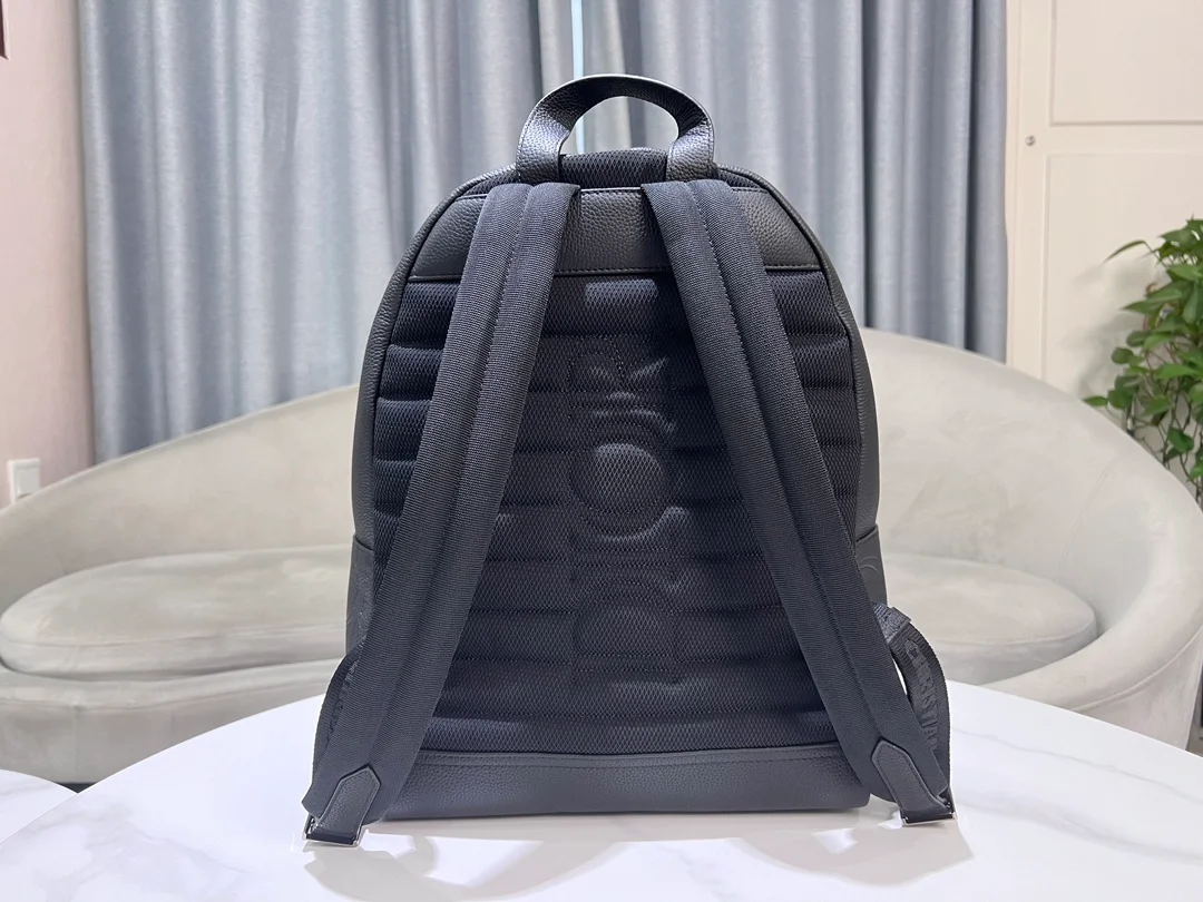 디올 라이더 2.0 지퍼 백팩 블랙