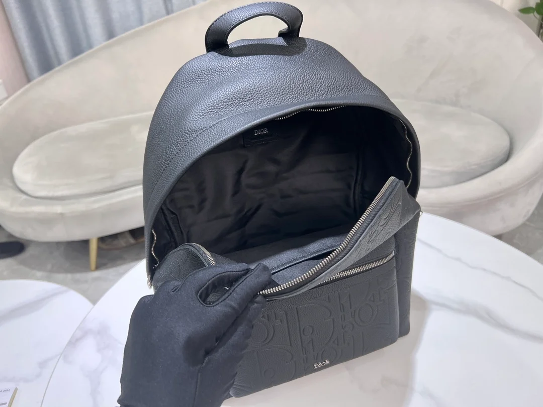 디올 라이더 2.0 지퍼 백팩 블랙
