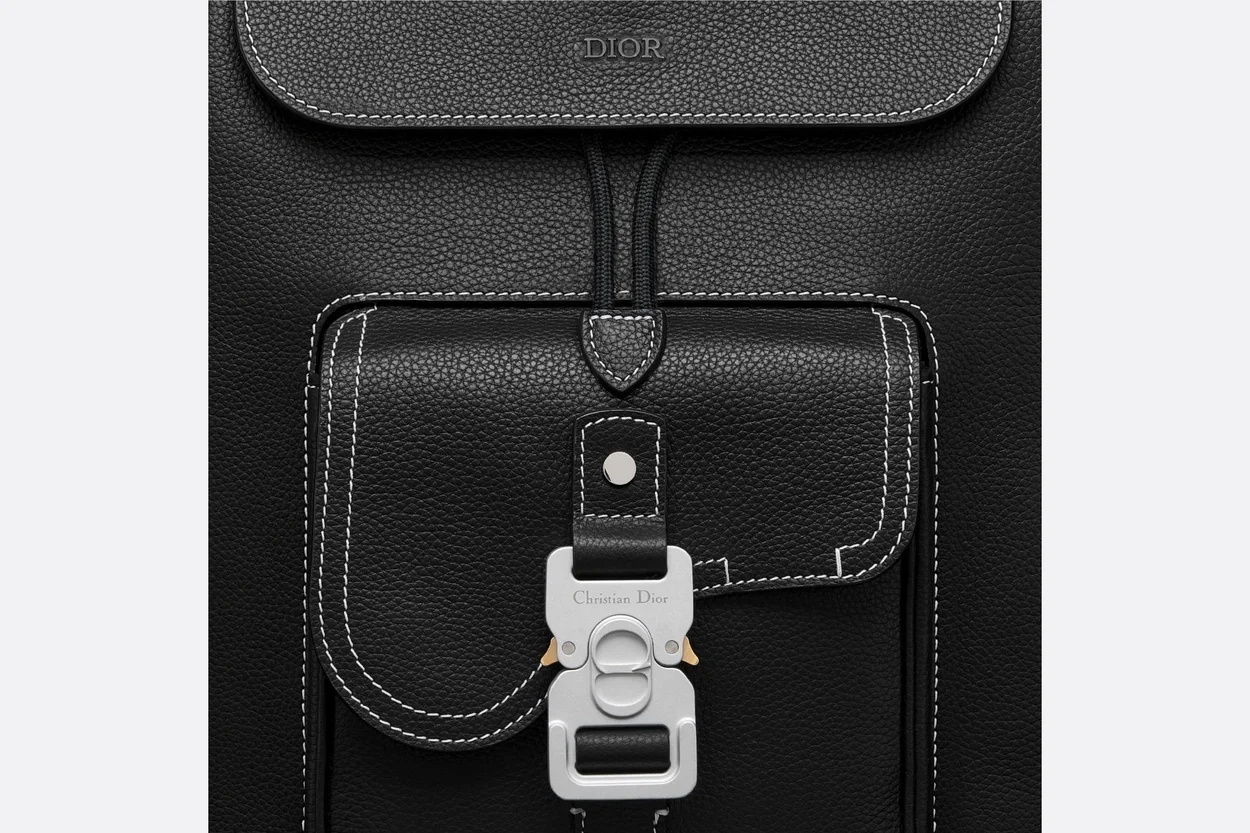 디올 saddle 블랙 백팩