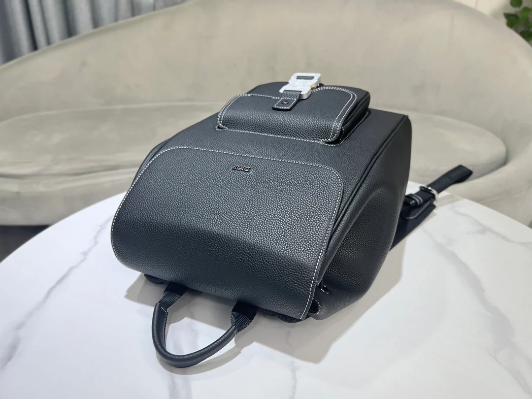 디올 saddle 블랙 백팩