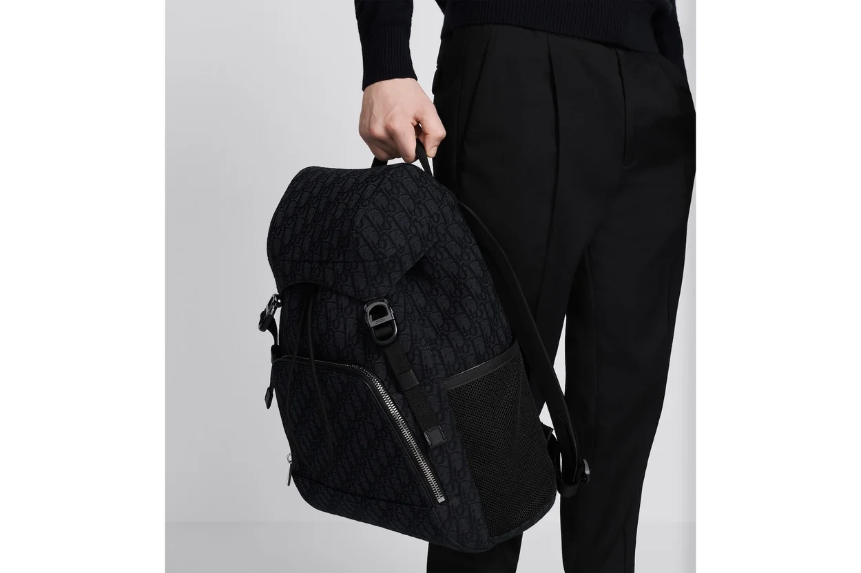 디올 Dior 8 플랩 블랙 오블리크 자카드 백팩