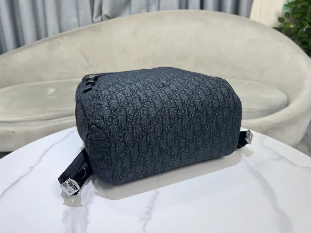 디올 Dior 8 플랩 블랙 오블리크 자카드 백팩