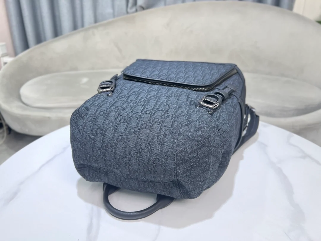 디올 Dior 8 플랩 블랙 오블리크 자카드 백팩