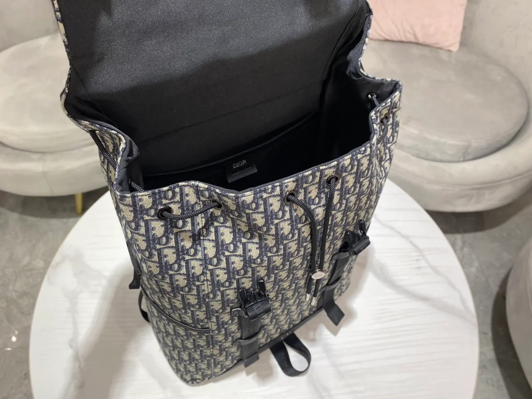 디올 오블리크 익스플로러 백팩 베이지