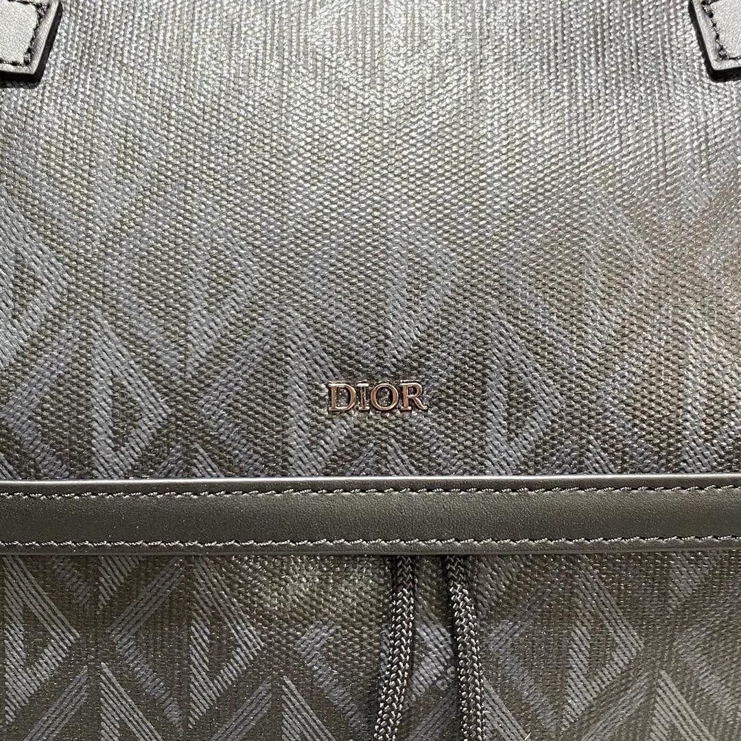 디올 CD 다이아몬드 캔버스 힛 더 로드 백팩