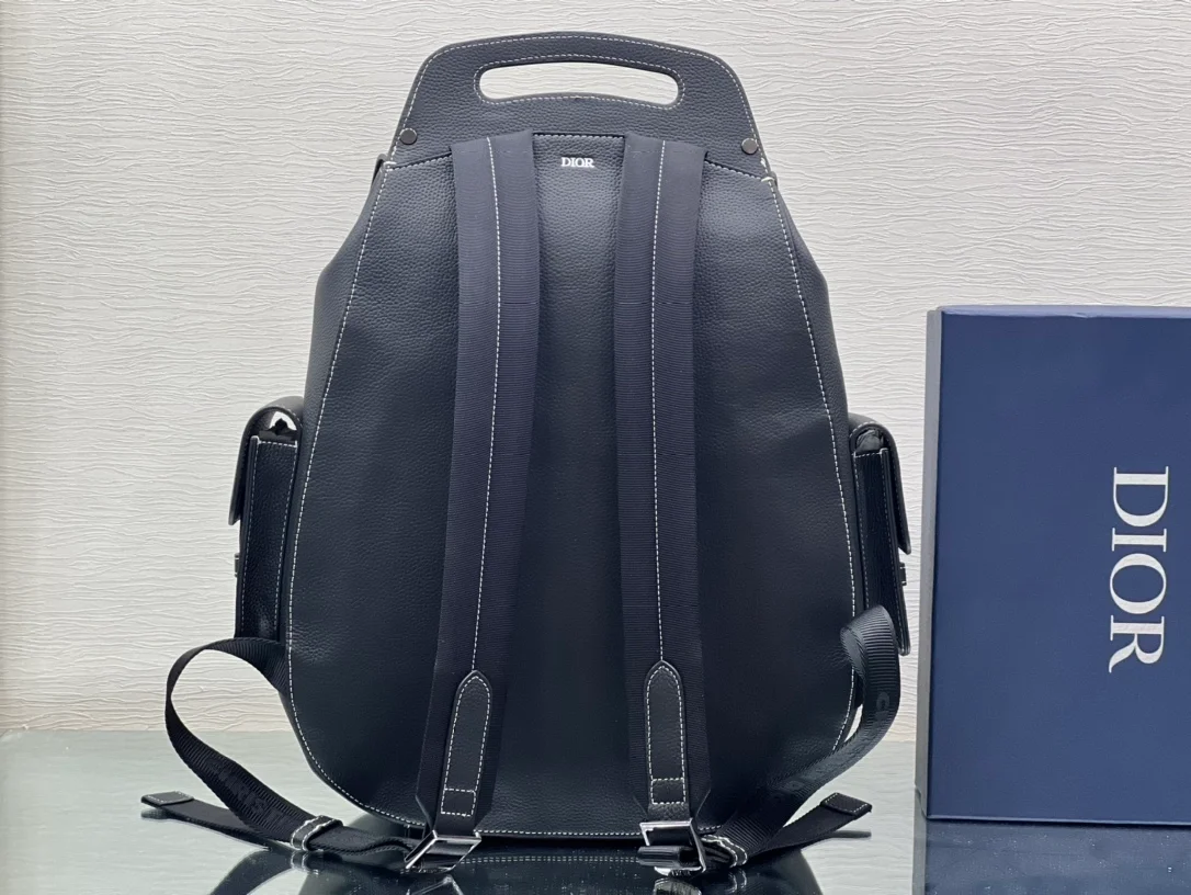 디올 22SS 스티치 새들 백팩