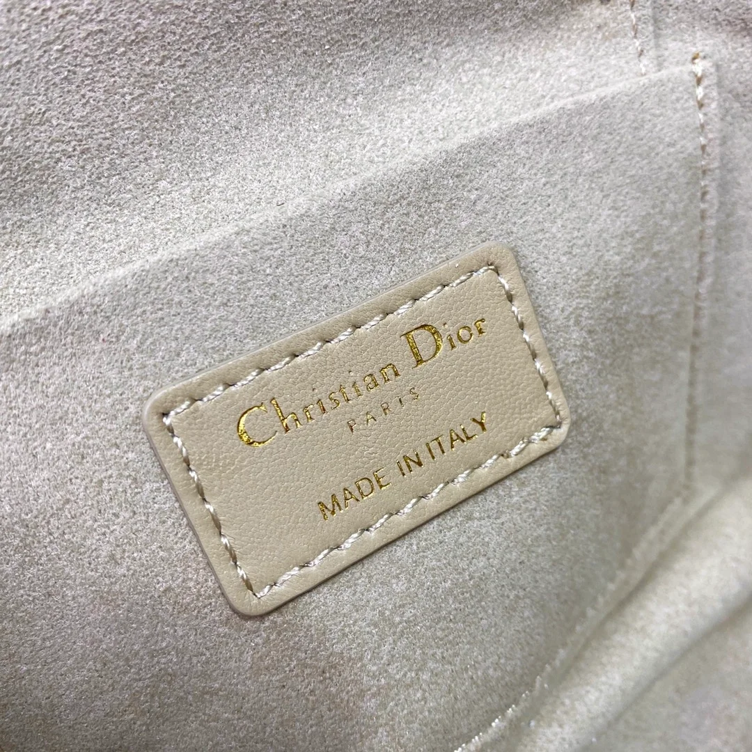 디올 레이디 트래블 베니티 케이스 베이지