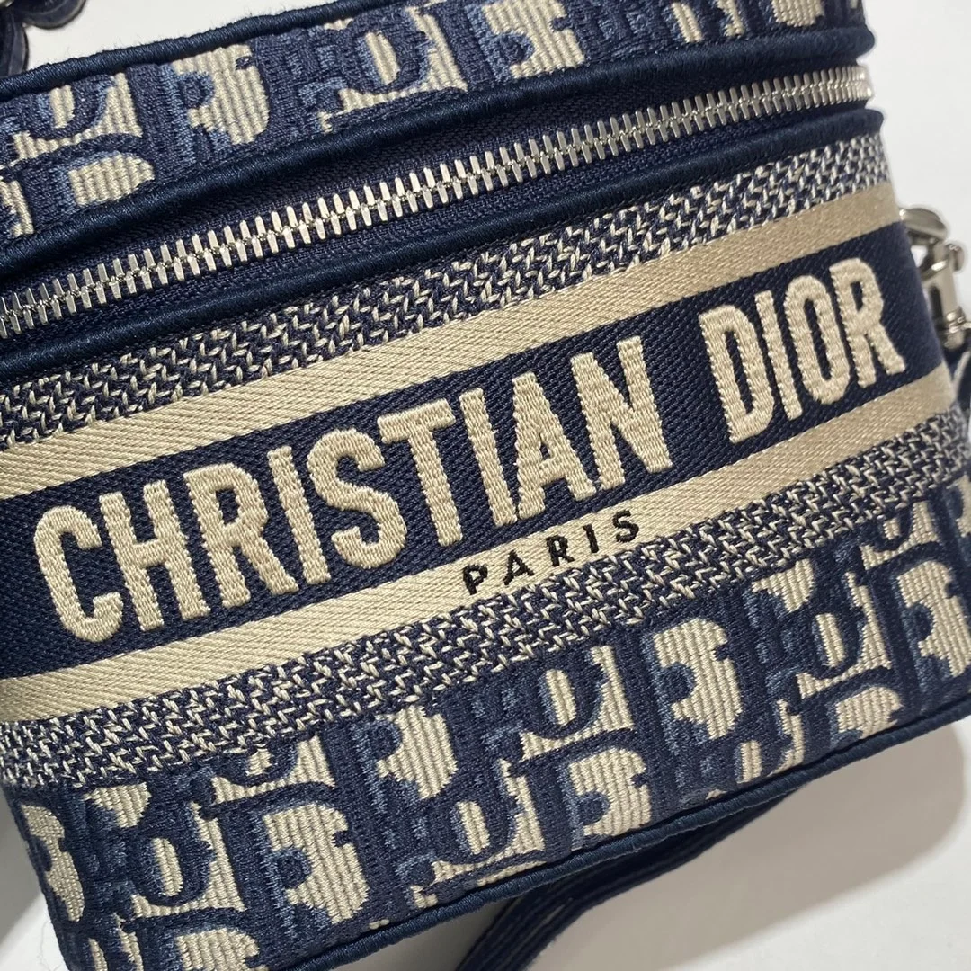 디올 스몰 베니티 트래블 케이스