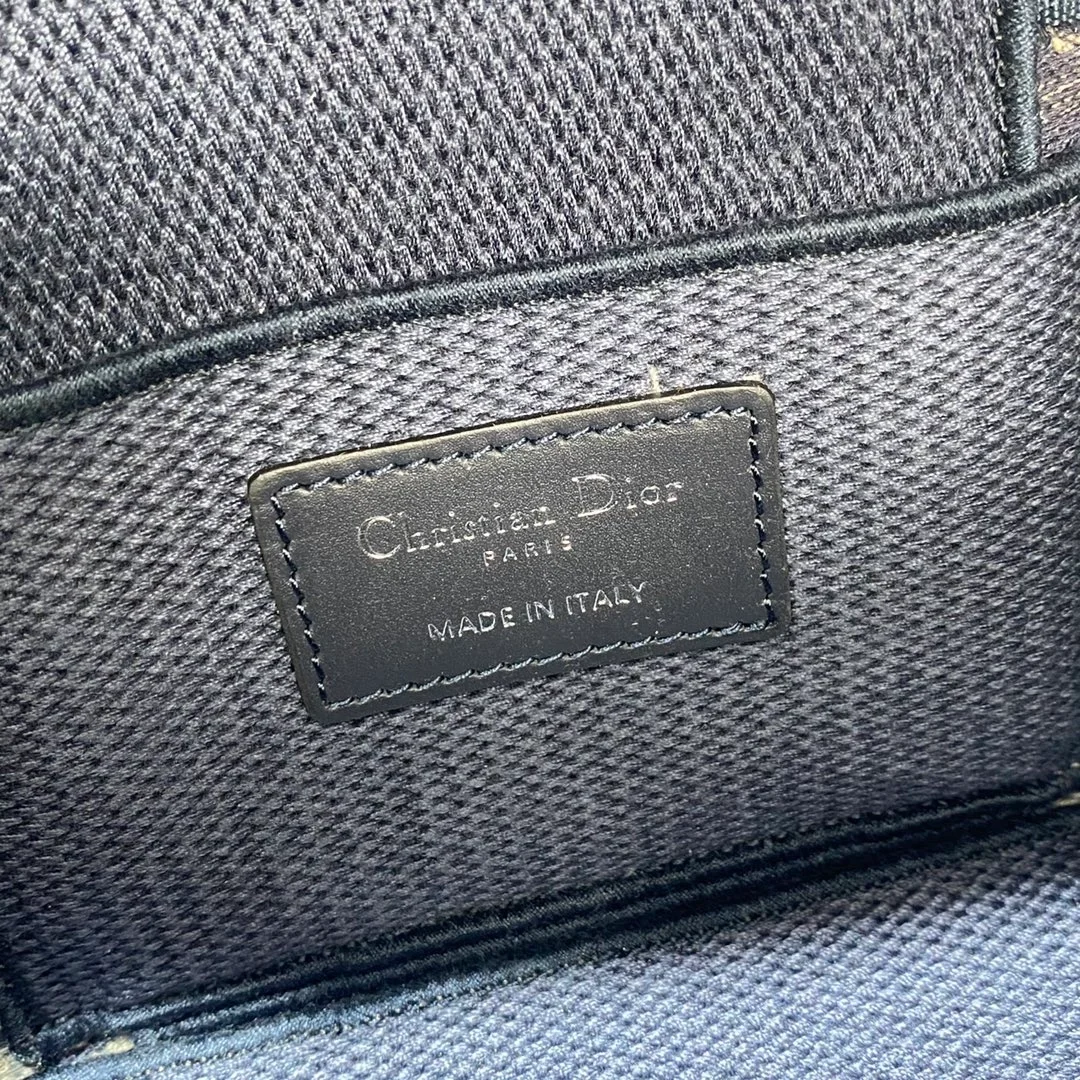 디올 스몰 베니티 트래블 케이스